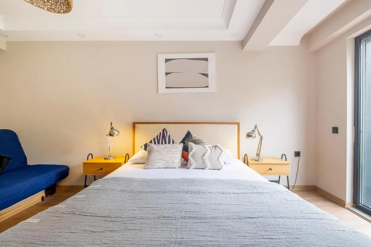 شقة New And Modern Flat With Sea View اسطنبول تركيا
